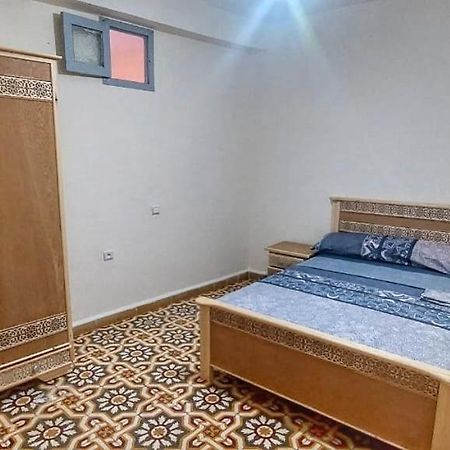 Breeze Apart - 2 Facade & Wifi Al-Ḥoseyma Esterno foto